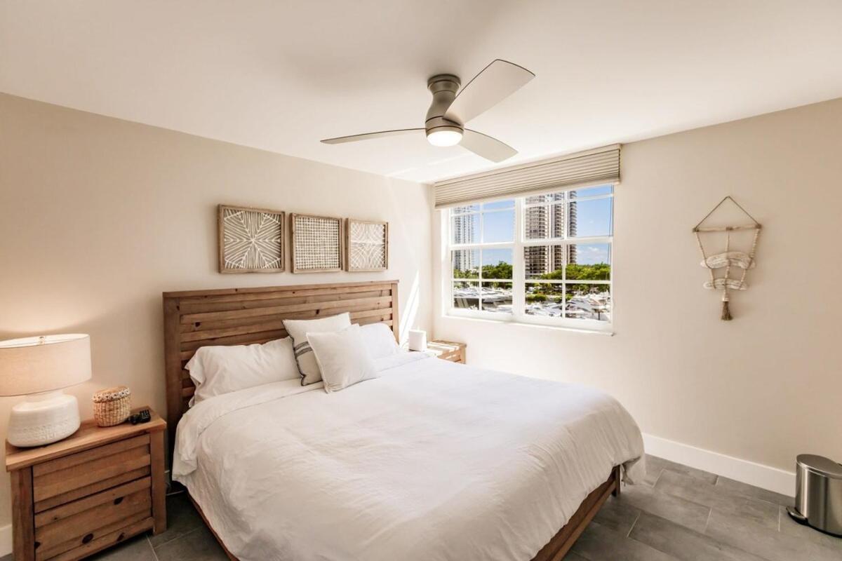 Uhost Ai - 3B Gem W Golf & Intracoastal Views Miami Kültér fotó