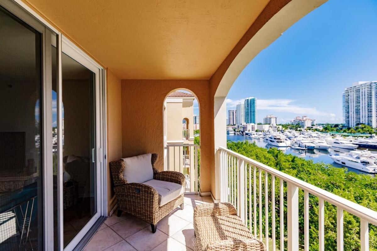 Uhost Ai - 3B Gem W Golf & Intracoastal Views Miami Kültér fotó